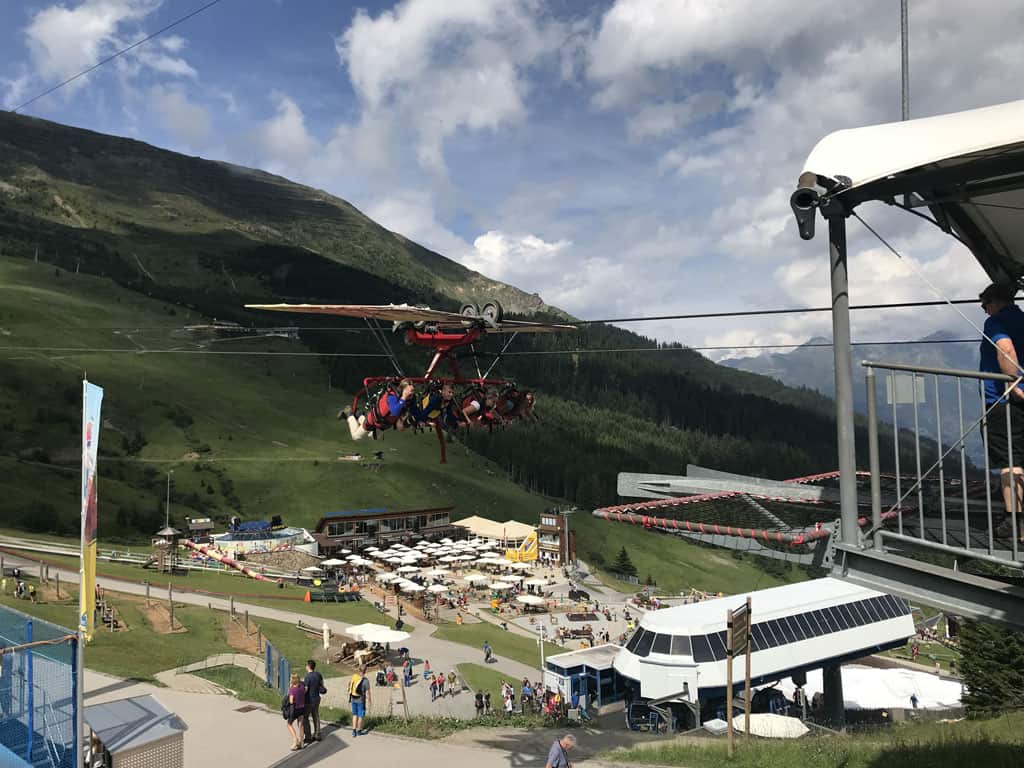 Ben je minimaal 1.20 meter, dan kan je in de Fisser Flieger vliegen als een vogel.