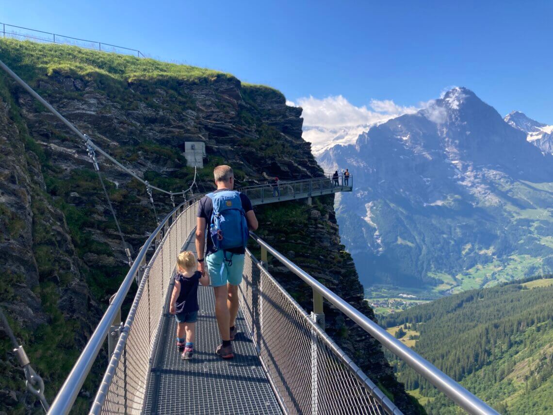 De First Cliff Walk is een must-do als je in de Jungfrauregio bent.