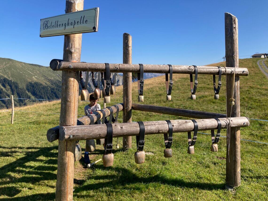 Het eerste speelstation op de Luchstrail is de muziekkapel.