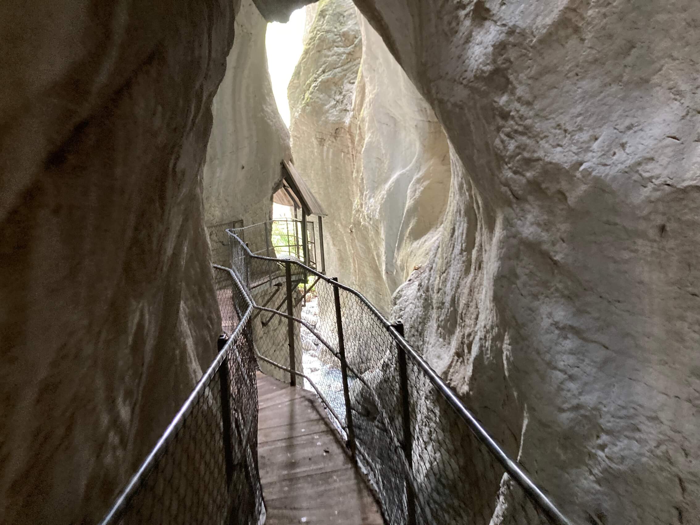 Prachtige uitzichten in de Cholerenschlucht in Adelboden.