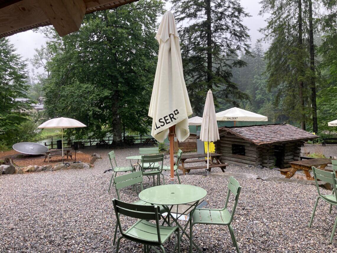 Bij het Wasserhaus zijn picknickplekken, toiletten en een speeltuin.