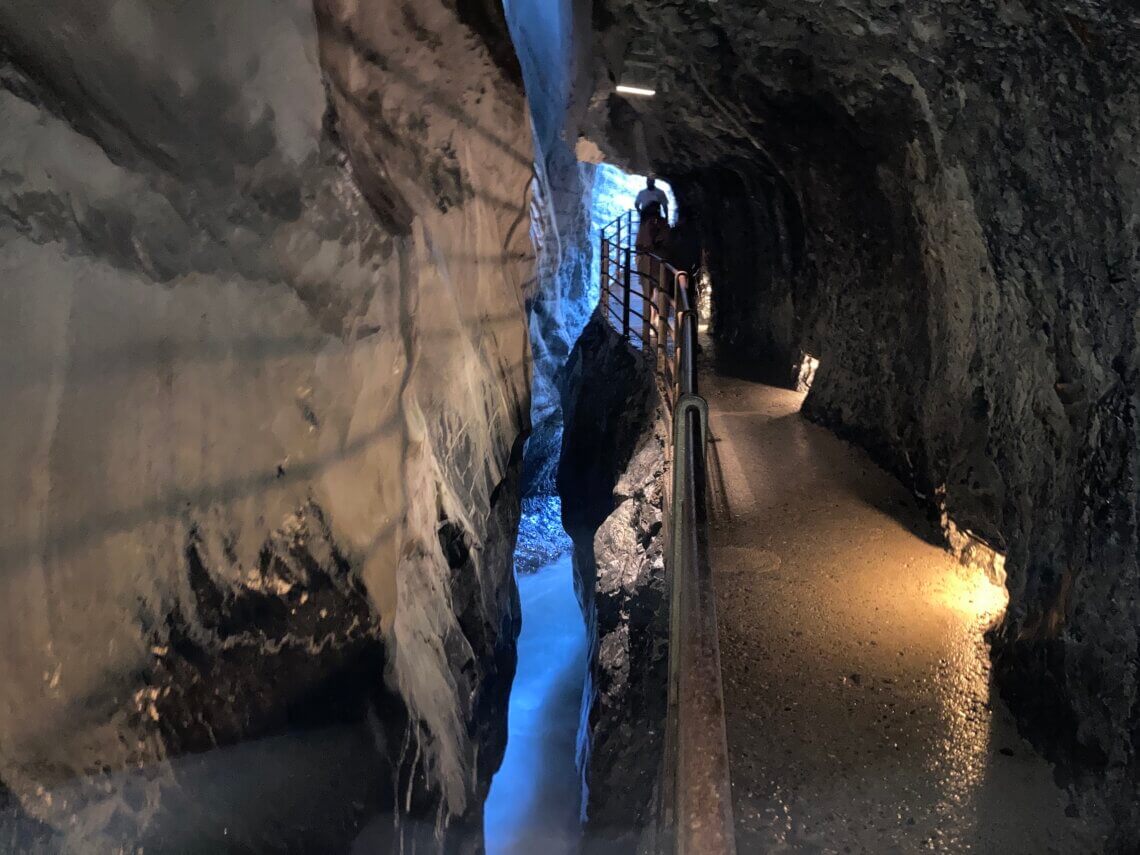 De Trümmelbachfälle, een spannend uitje in de Jungfrauregio met kinderen.