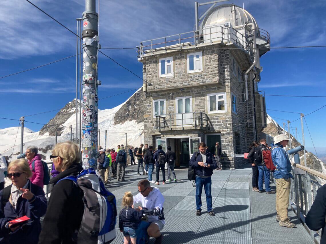 Bovenop bij het panoramaterras van de Jungfraujoch.