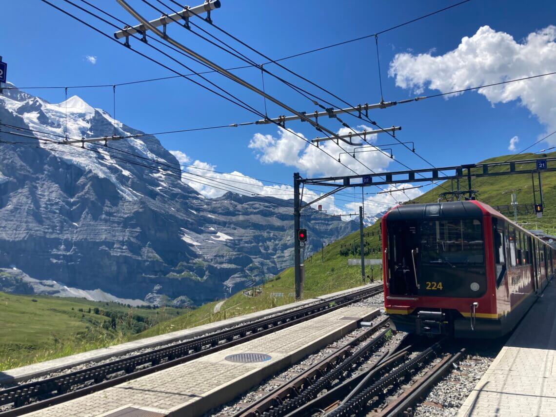 De trein weer terug naar de Kleine Scheidegg.