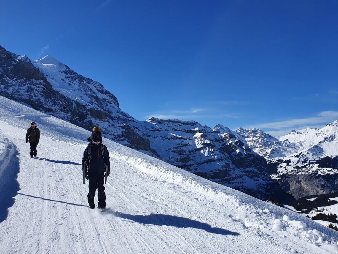 In de Jungfrauregio kan je fantastisch skiën maar ook prachtig winter wandelen of sleeën.