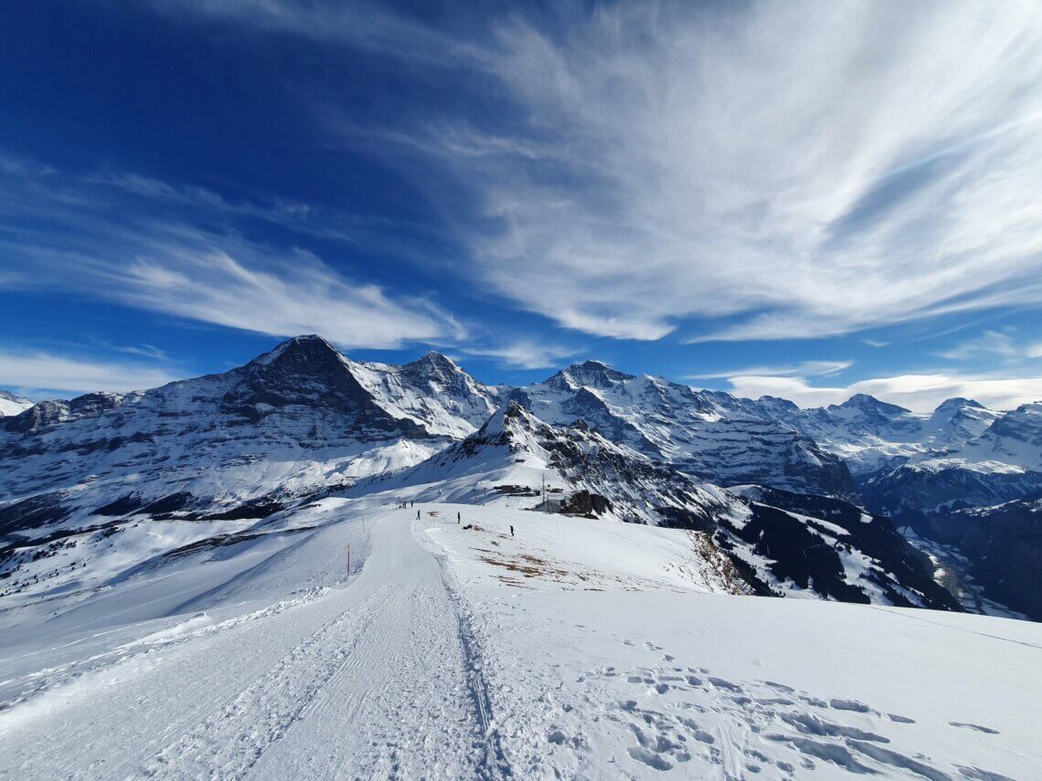 Een winter in de Jungfrauregio is echt prachtig met prachtige winter wandelpaden en mogelijkheden om te sleeën.