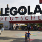 Legoland Duitsland is een prima tussenstop richting de bergen.