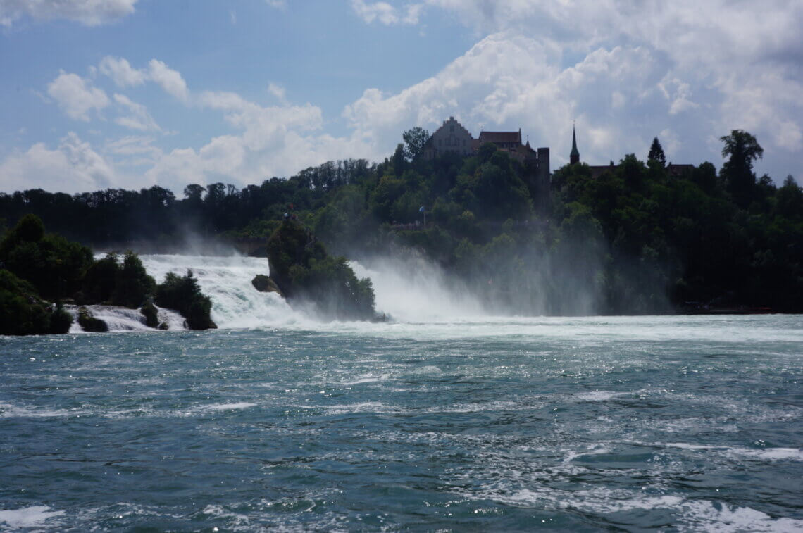 De watervallen in Schaffhausen zijn ook zeker een bezoek waard tijdens een vakantie bij de Bodensee met kinderen. 