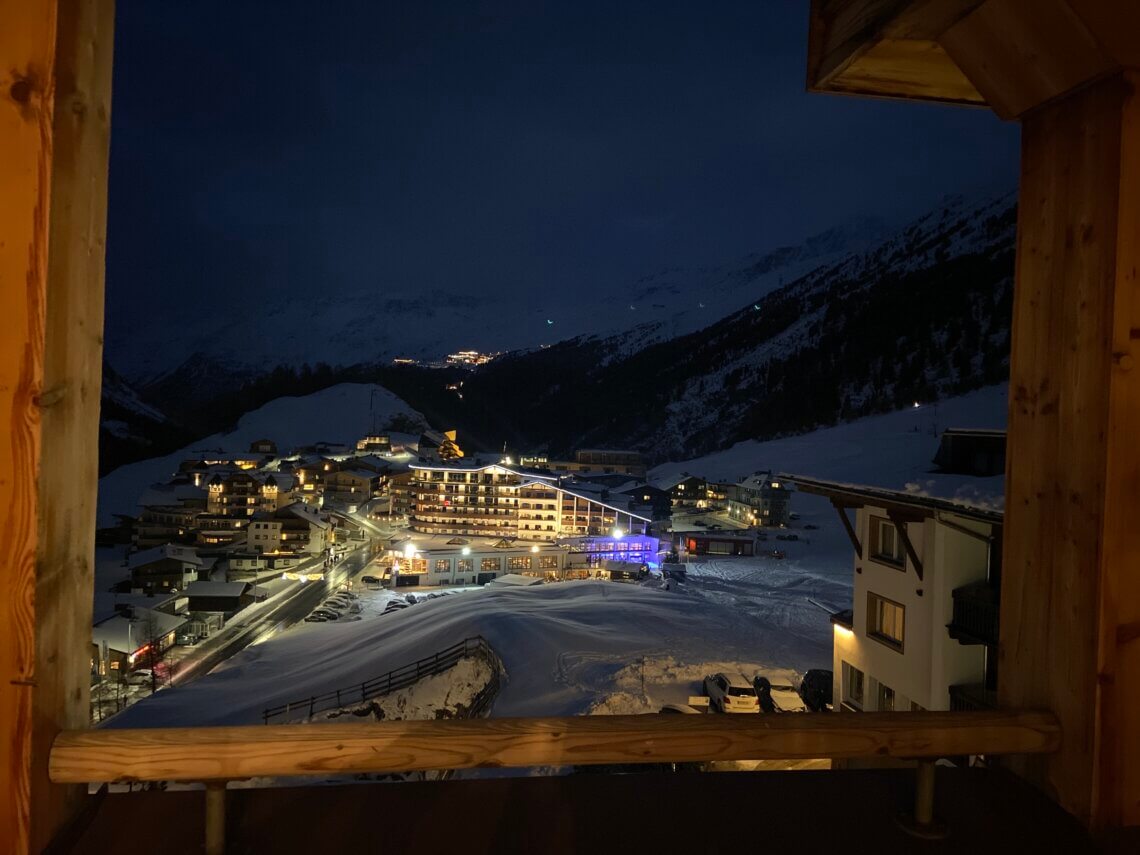 Vanaf onze kamer hebben we prachtig uitzicht op Obergurgl.