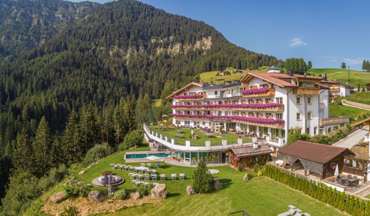 Ook in de zomer is hotel Scherlin heerlijk om te verblijven. Copyright foto: Hotel Scherlin