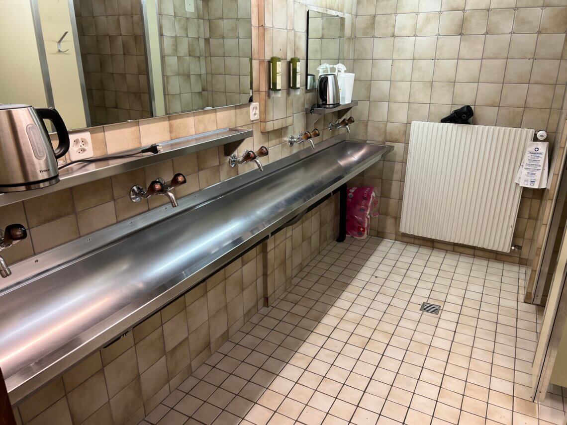 In de Wildstrübel is gemeenschappelijk sanitair met toiletten en douches.
