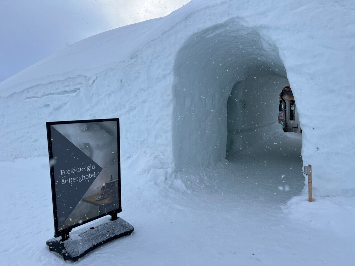 Slapen in een iglo kan op de Engstligenalp in Zwitserland.