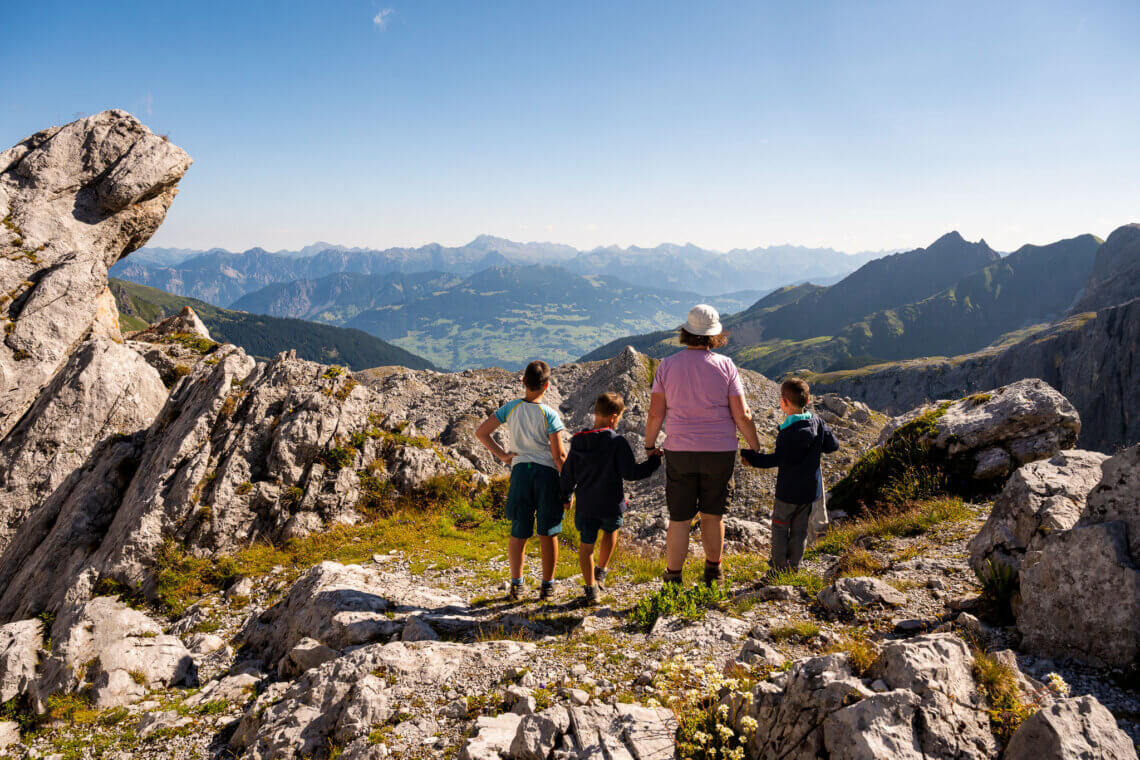 We genieten volop van de prachtige uitzichten tijdens de huttentocht in Montafon.