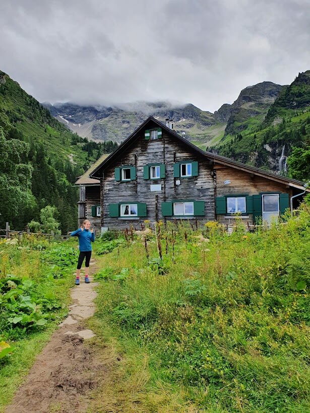 Yes daar is de Hans-Wödl Hütte!