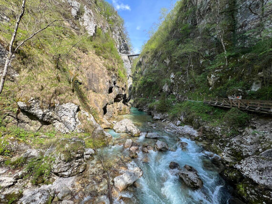 De Tolmin kloof in Slovenië is wel echt indrukwekkend.