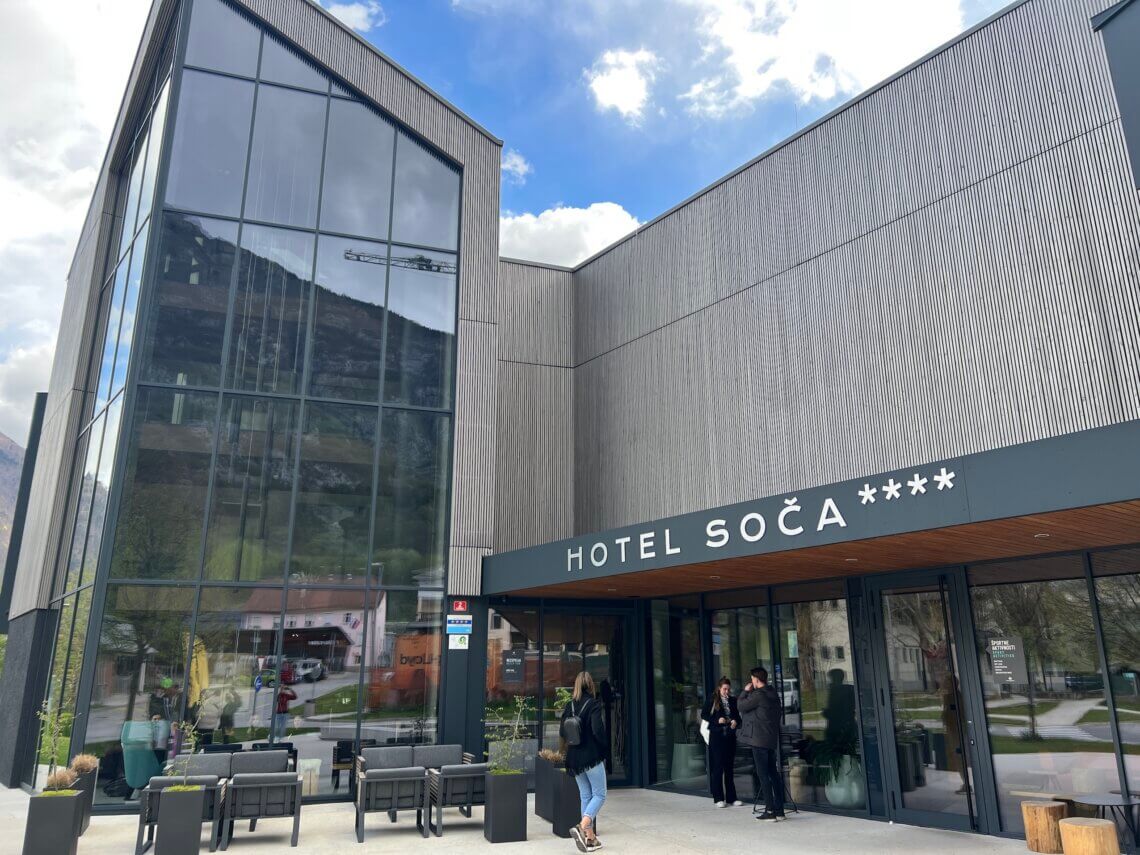 Ziplinen in Slovenië met kinderen is mogelijk in Bovec bij hotel Soça.