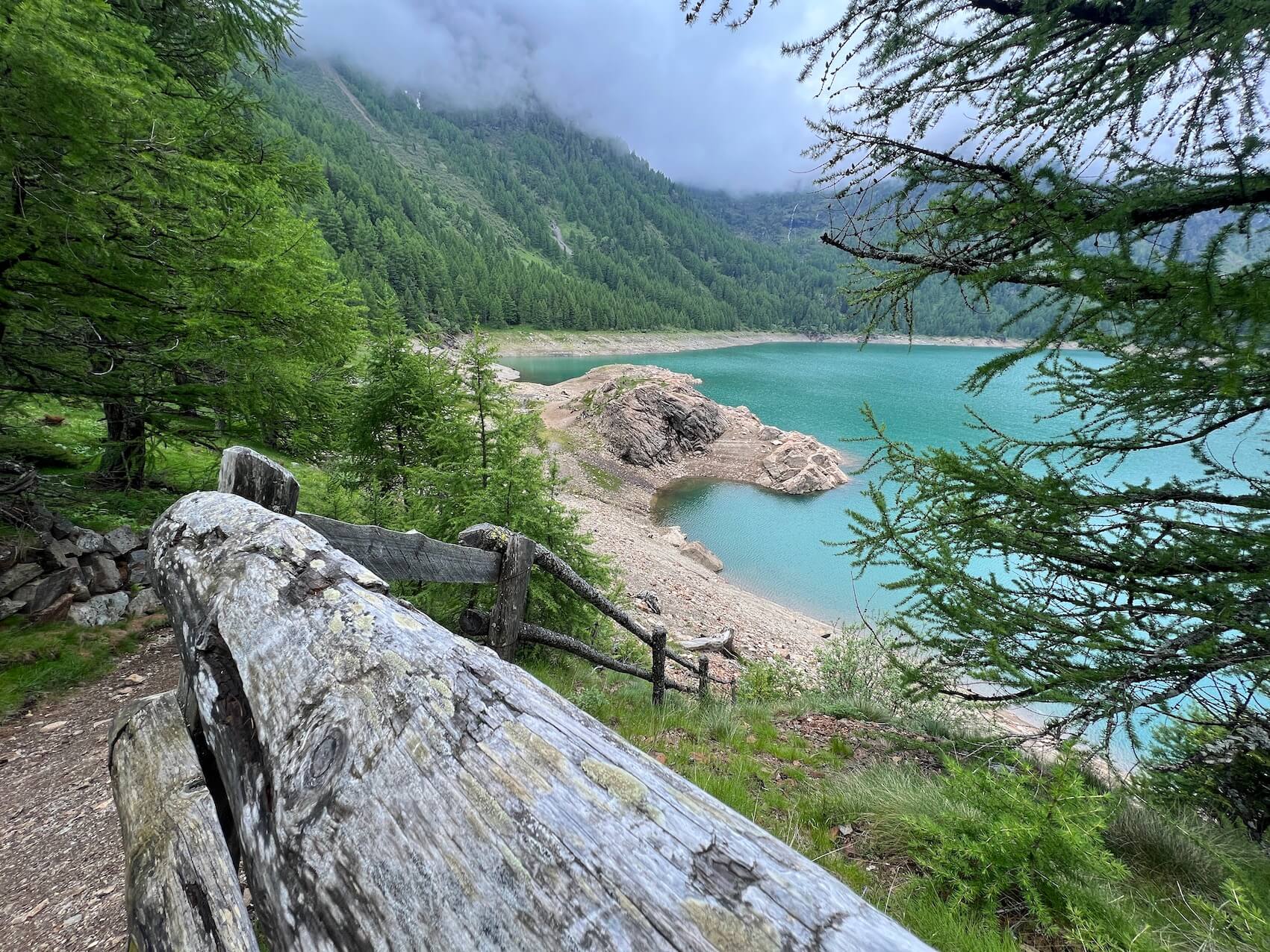 Lago di Pian Palù een kindvriendelijke wandeling naar het stuwmeer in