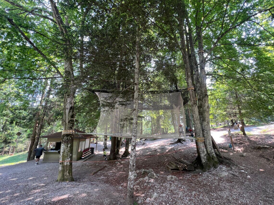 Bij Altopiano di pradel is ook een leuk klimpark voor kinderen vanaf 4 jaar.