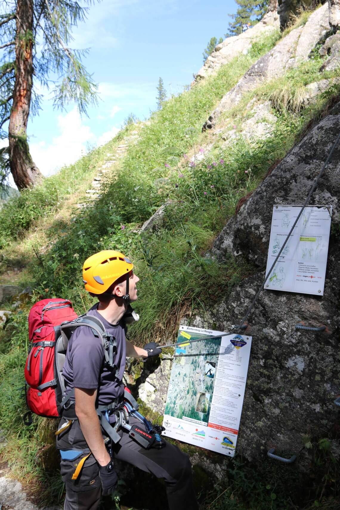 Eerst de info bij de start van een Via Ferrata altijd goed lezen.