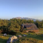 De Grazerhütte tijdens zonsondergang