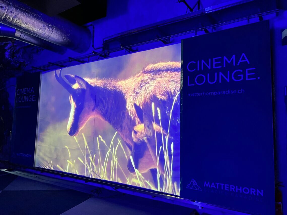 De Cinema Lounge bij het Matterhorn Glacier Paradise.