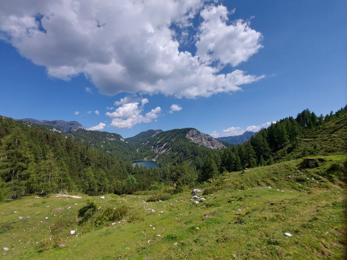 Tauplitzalm met zicht over de Steirersee