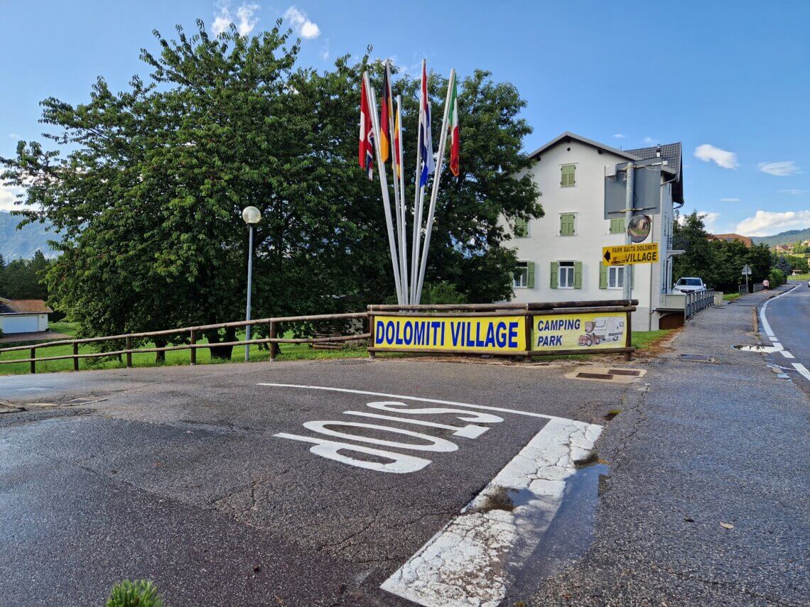 Aankomst bij Camping park Baita in Val di Non.