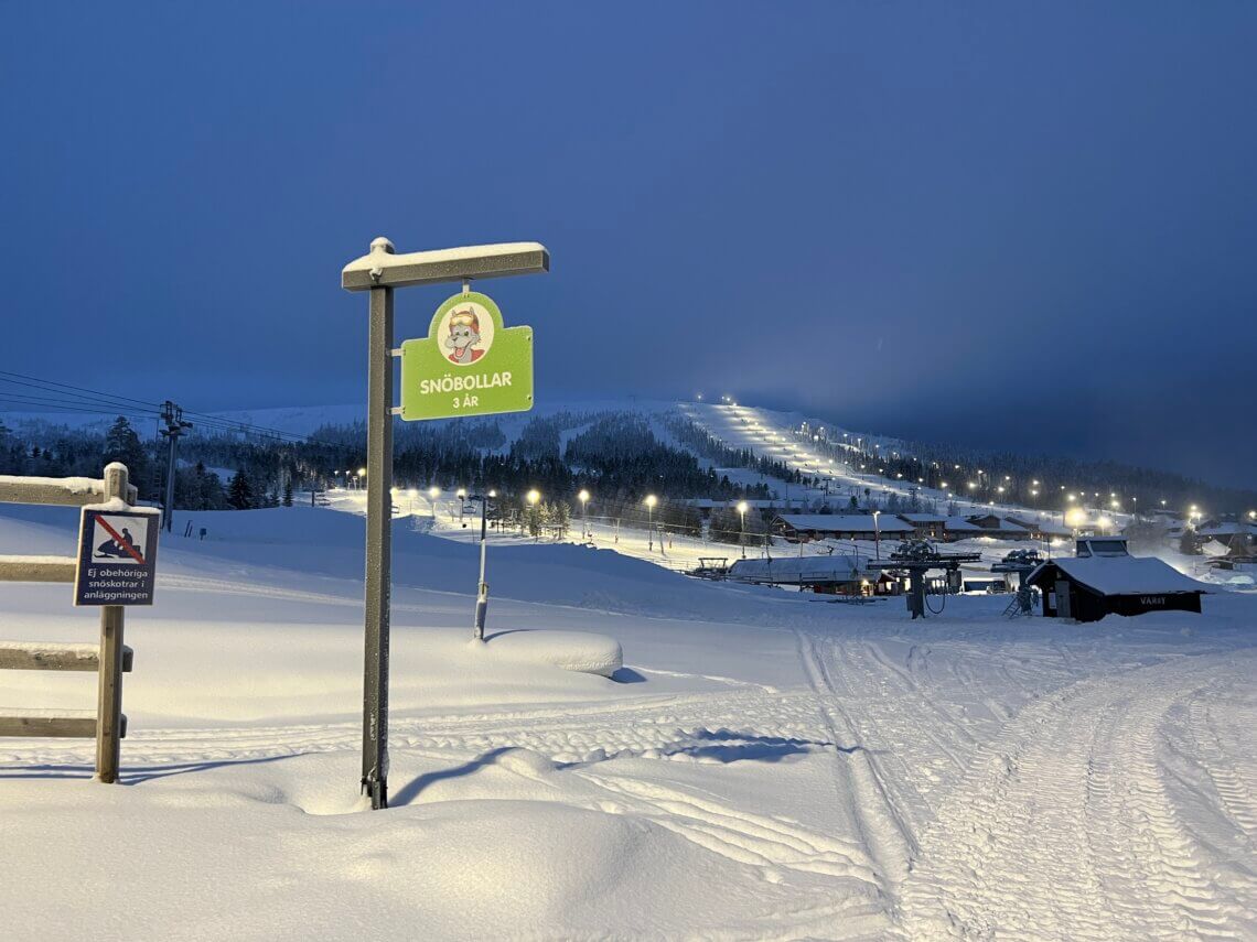 In december wordt het sneller donker maar de pistes zijn verlicht en het heeft ook wel iets magisch toch?