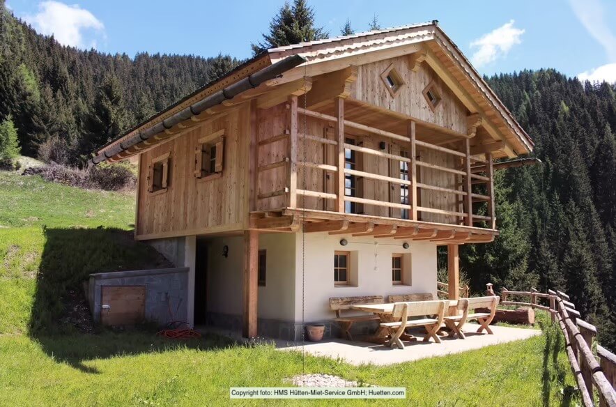 Huetten_Costetoi-Hütte