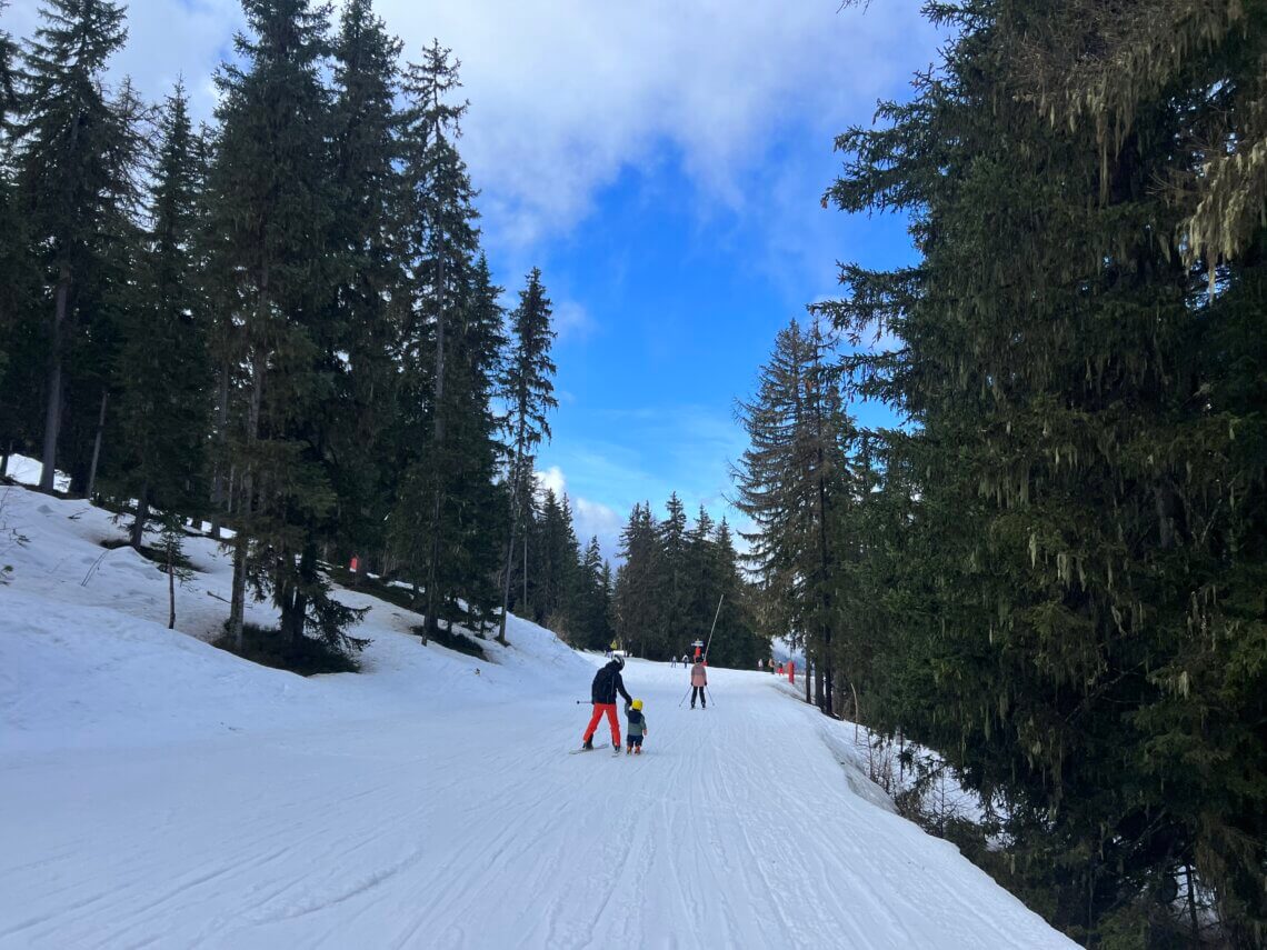 Ik deel het wandelpad met skiërs richting Vallandry,