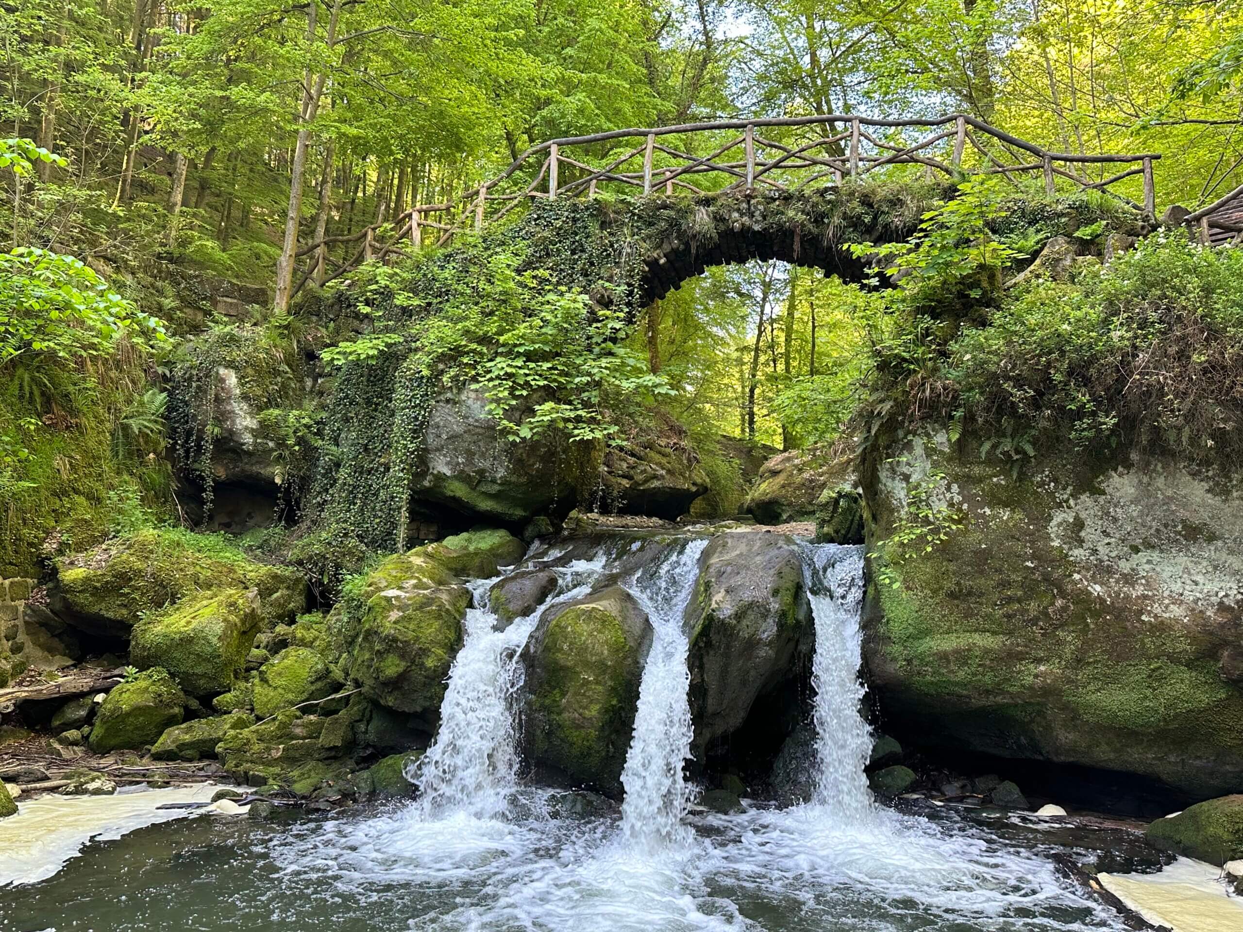 De prachtige Schiessentümpel waterval