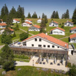 De vakantiewoningen in holiday village Montfaucon.
