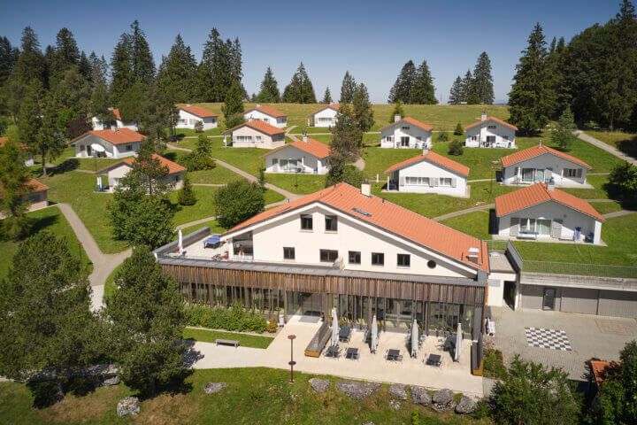 De vakantiewoningen in holiday village Montfaucon.