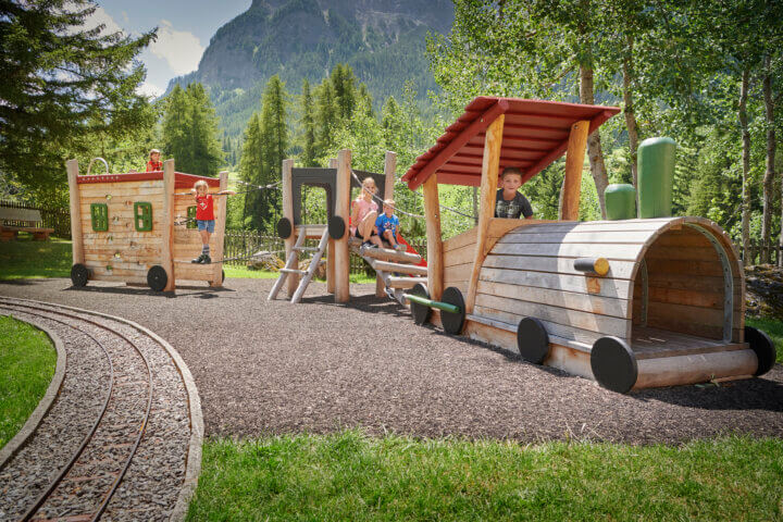 Reka Holiday Village Bergün met gratis treinpas!