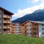 Ferienresidenz Surses Alpin, vlakbij een zwemmeer en gratis bergbanen in de zomer.