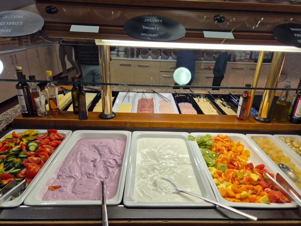 uitgebreid ontbijtbuffet
