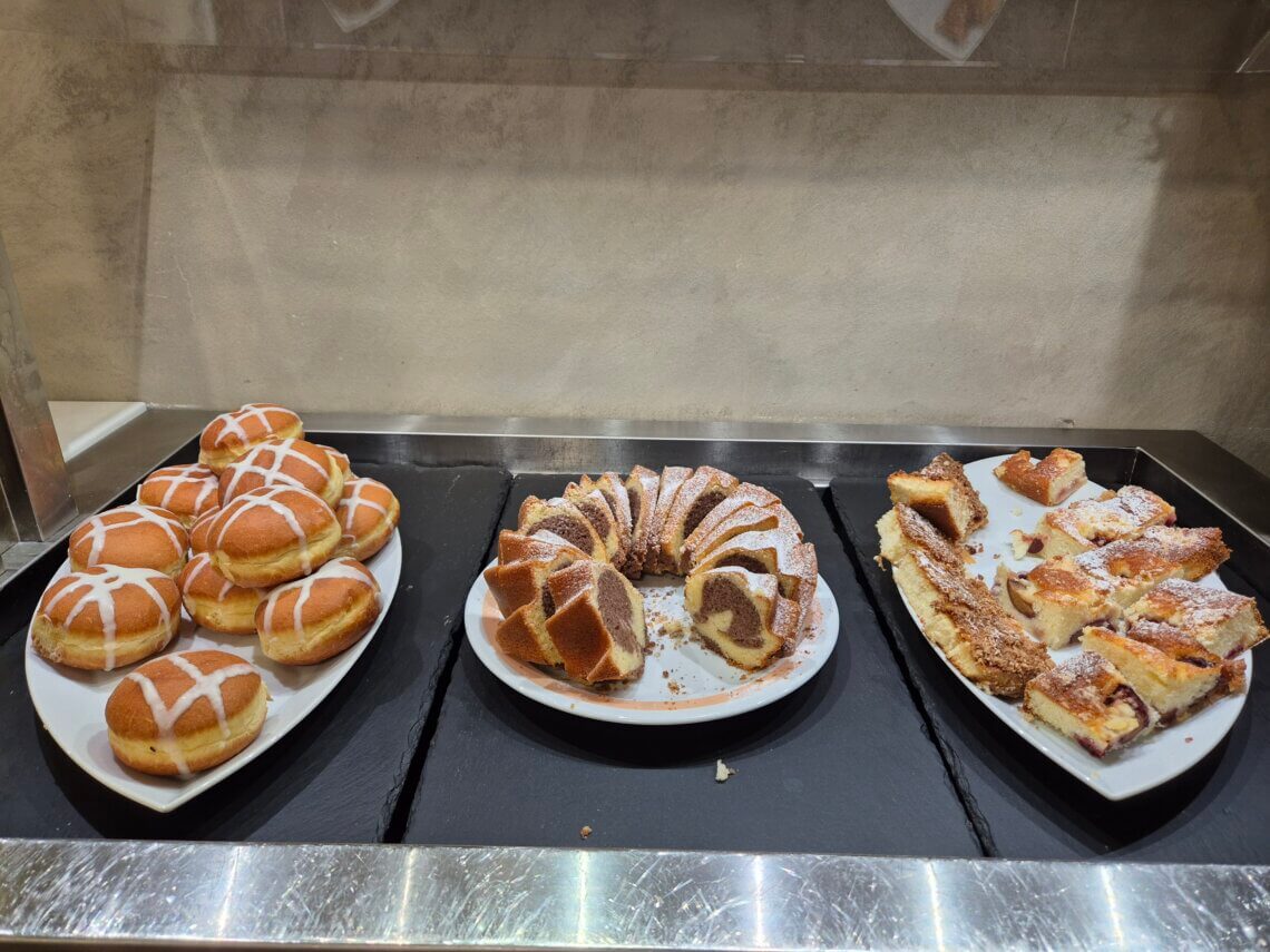 en ook bij ontbijt hoort dessert...