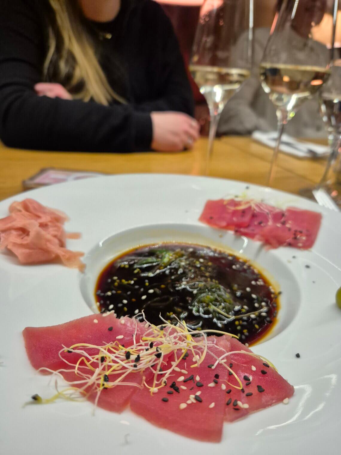 tuna sashima