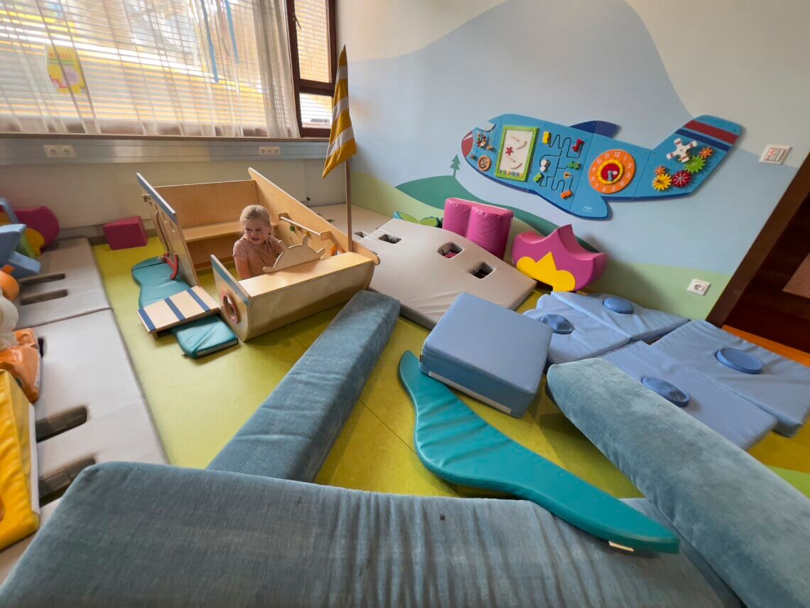 Ook een fijn plekje voor de allerkleinste kids bij kinderhotel EderFrida in Maria Alm.
