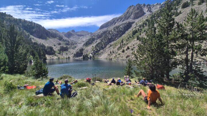 Hiking in de Spaanse Pyreneeën met Family Adventure/Mountain Moments is top!