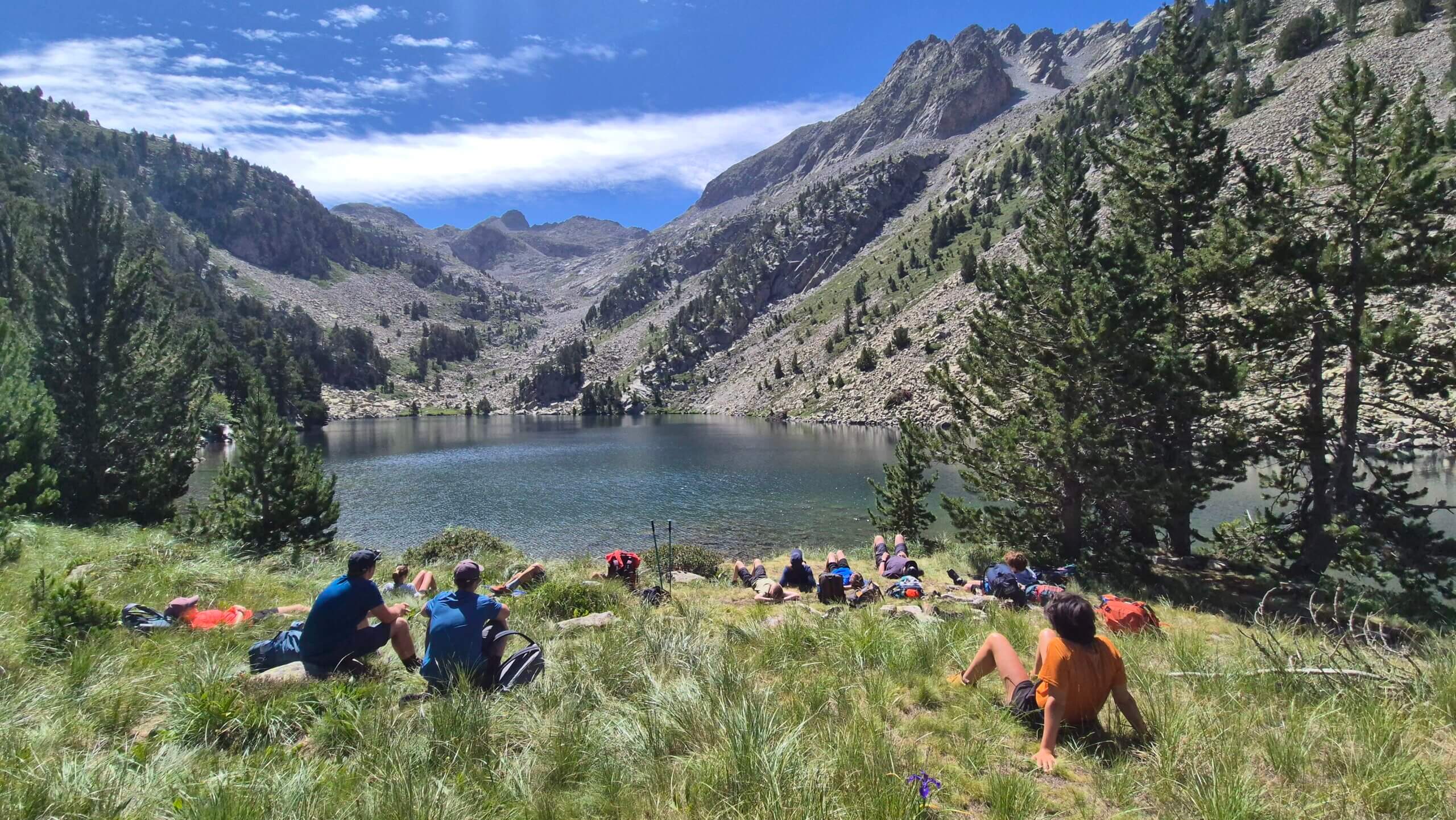 Hiking in de Spaanse Pyreneeën met Family Adventure/Mountain Moments is top!