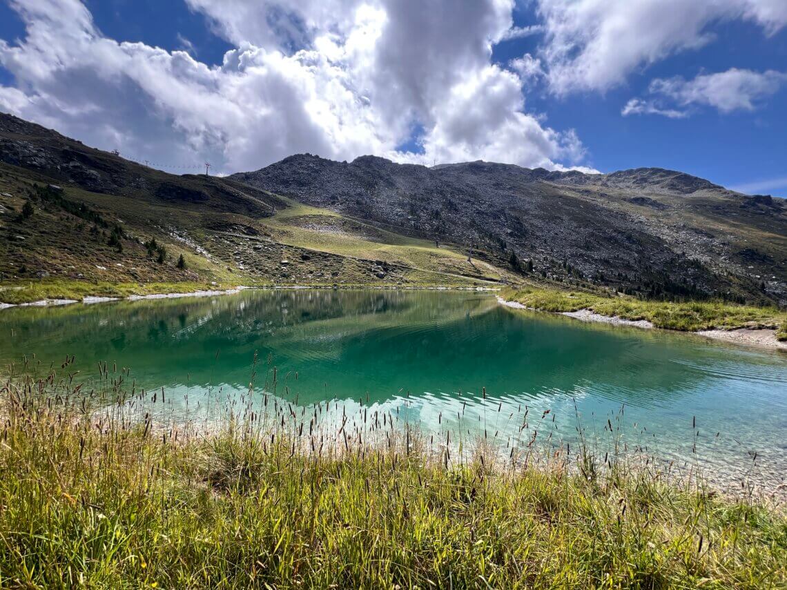 De Zirbensee bij het bergstation.