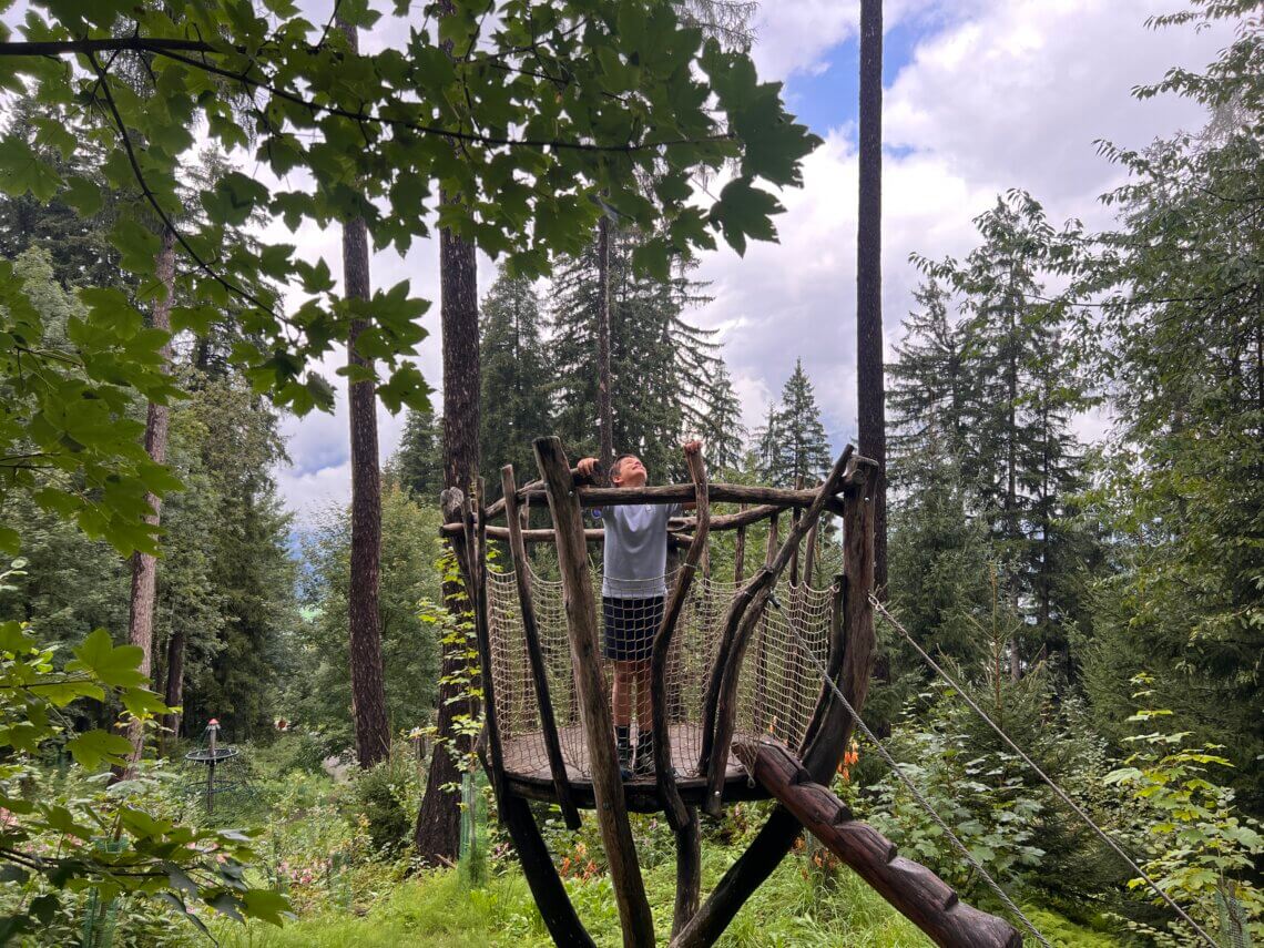 Wandelen en spelen bij de Piepmatzweg in Wattens.