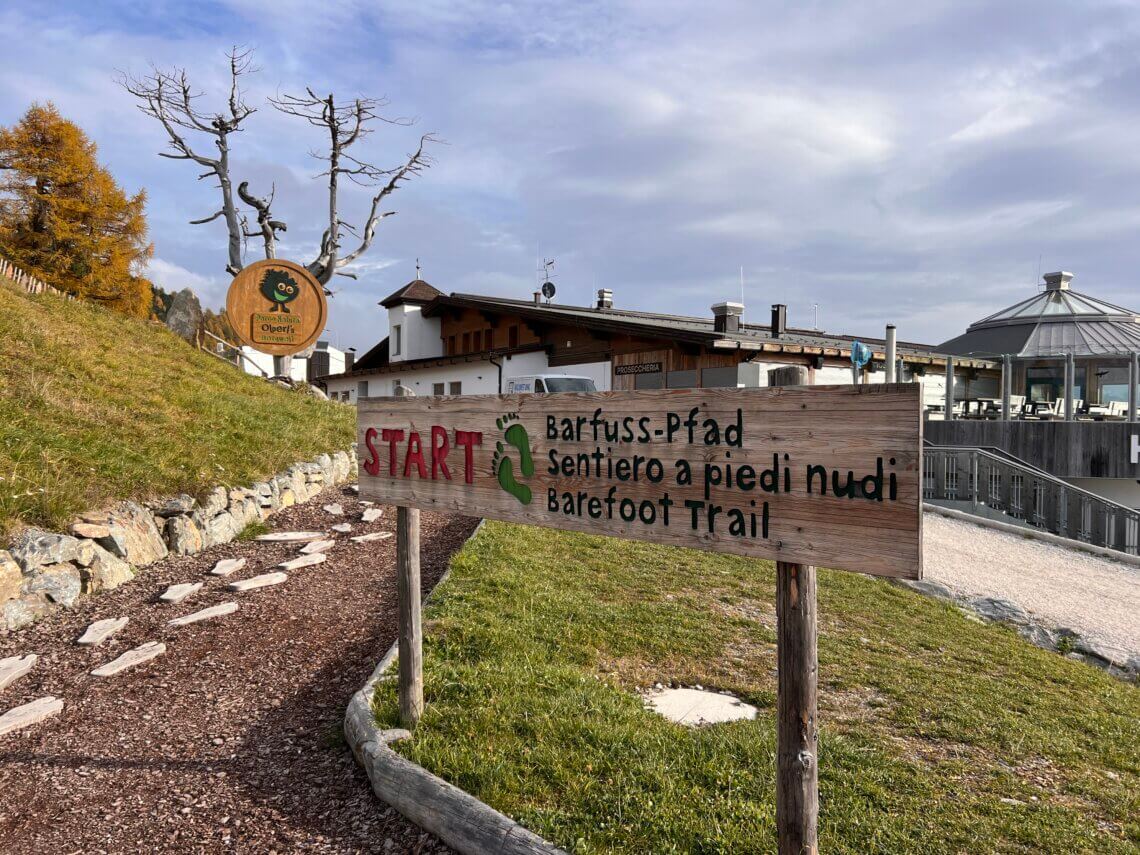 Start van het blotevoetenpad