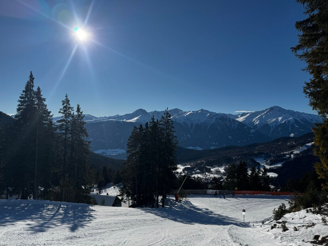 De rode afdaling naar de Reitherjoch Alm.