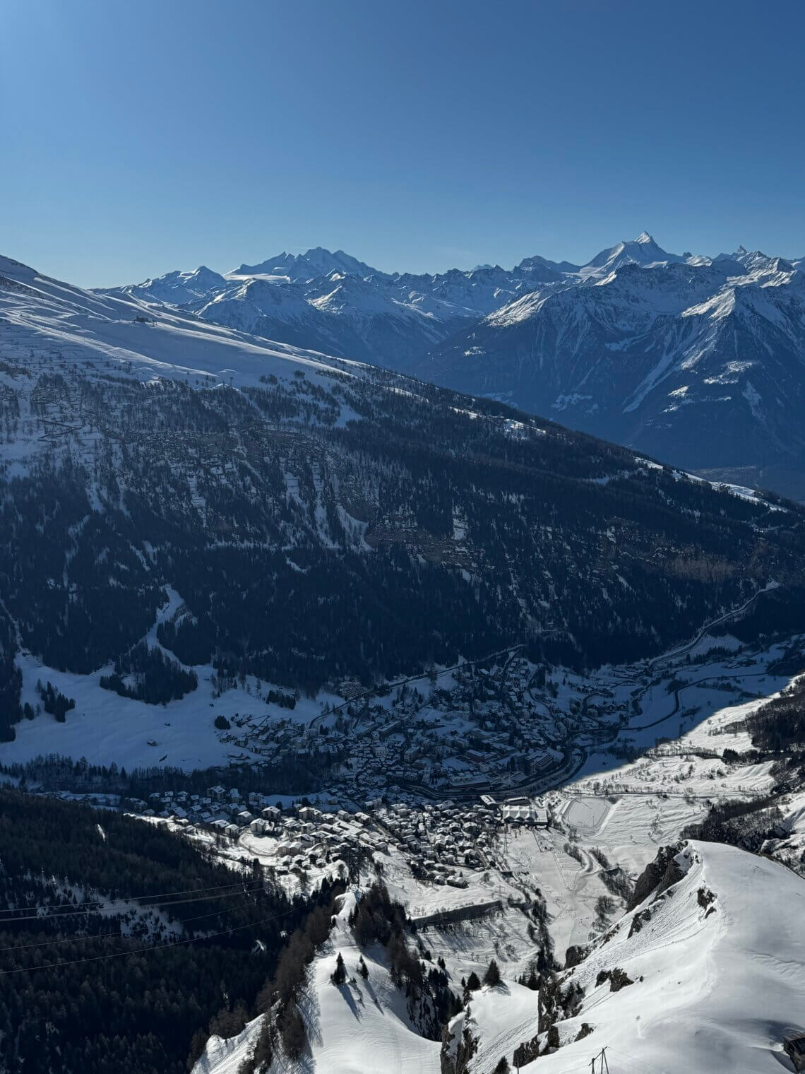 Uitzicht op Leukerbad vanaf Gemmi