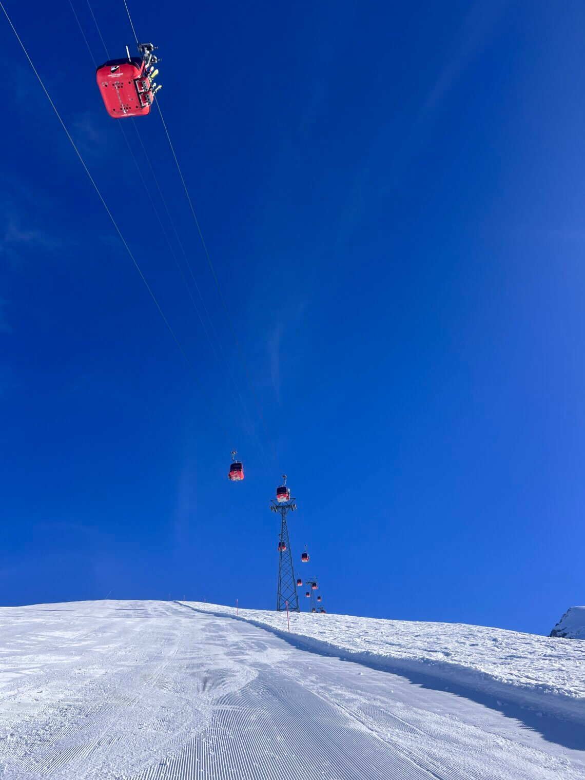 Leukerbad gondel en skipistes