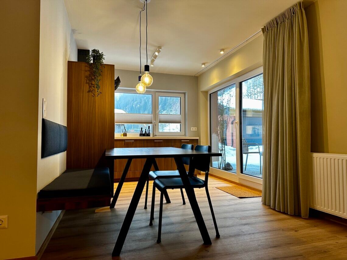 Berghaus Wanderlust appartement eethoek.