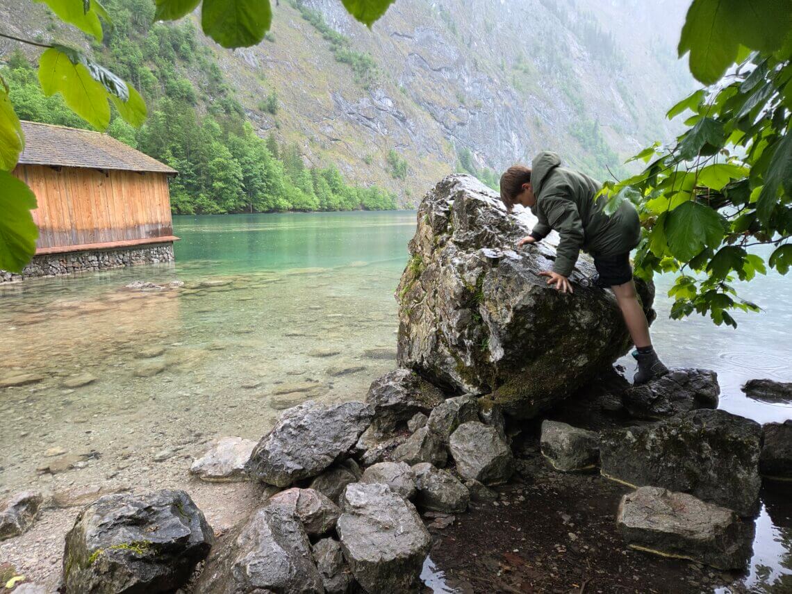 wandelen van de köningssee naar de obersee in berchtesgaden