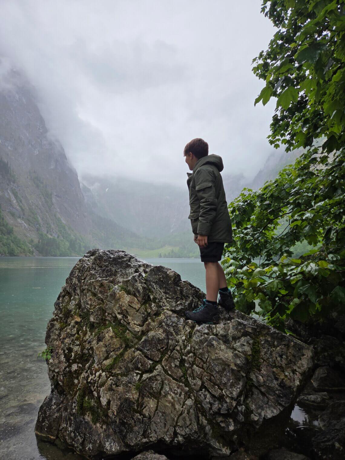 wandelen van de köningssee naar de obersee in berchtesgaden